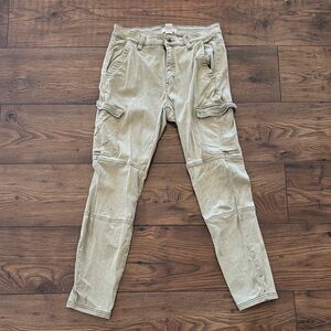 Women’s Cargo Pants in Light Olive - Classic Utility Style